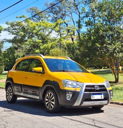 TOYOTA ETIOS CROSS 1.5 16V FLEX 4P MANUAL TOYOTA ETIOS CROSS 1.5 16V FLEX 4P MANUAL
